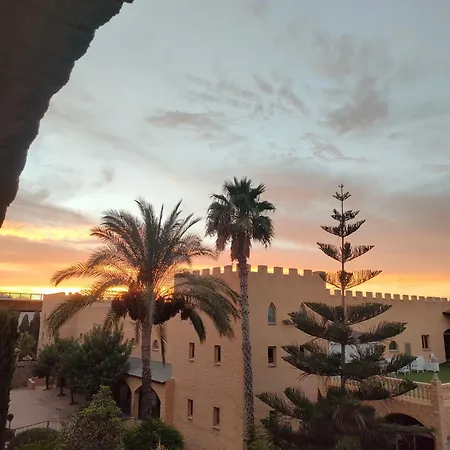 Hotel Plaza Del Castillo 4*